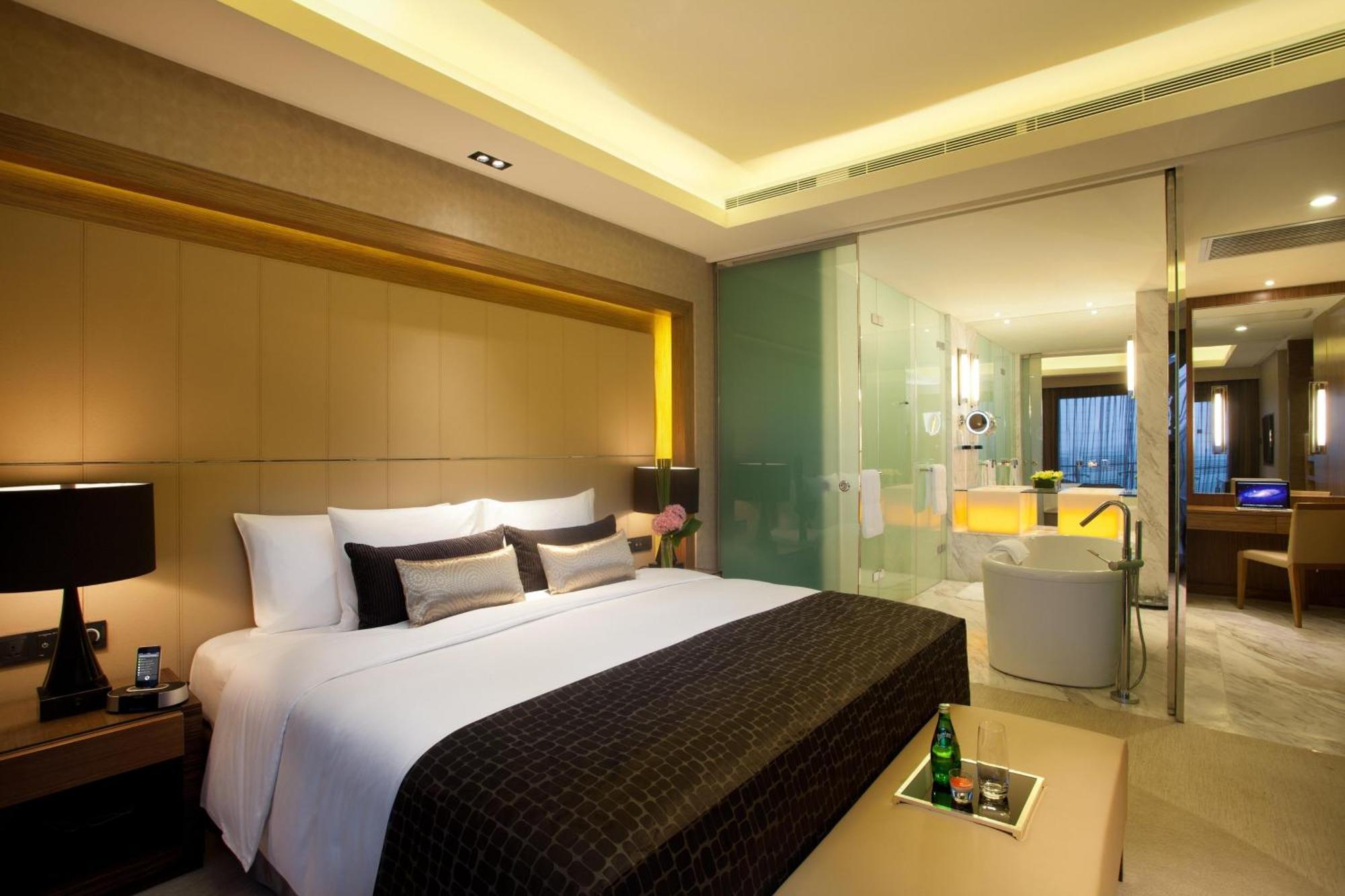 Intercontinental Shanghai Harbour City By Ihg Nanhui Extérieur photo
